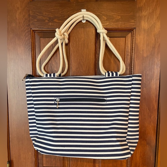 Farmhouse is my Style Handbags - New in bag! Farmhouse is my Style nautical striped bag!